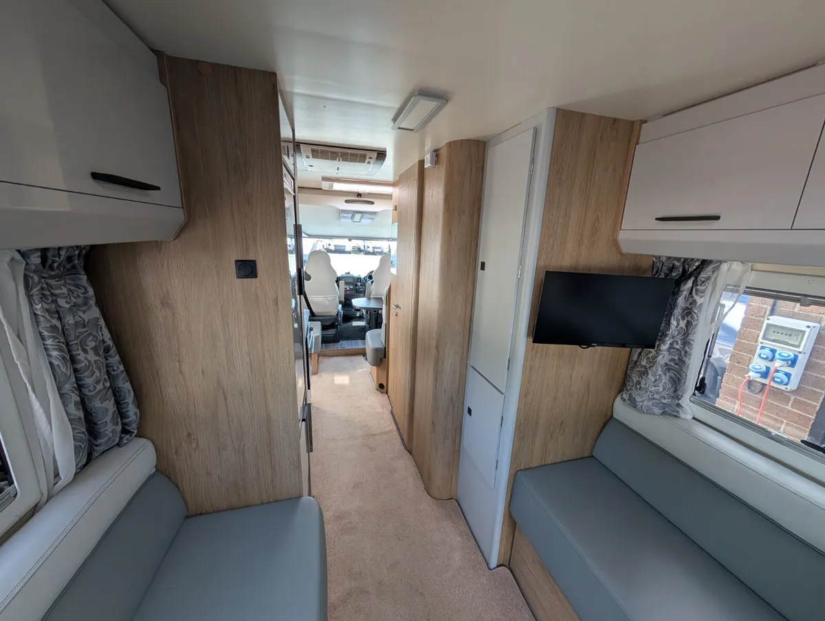camperA-Class 4 Berth Motorhome Loaded with Extras - Image 4