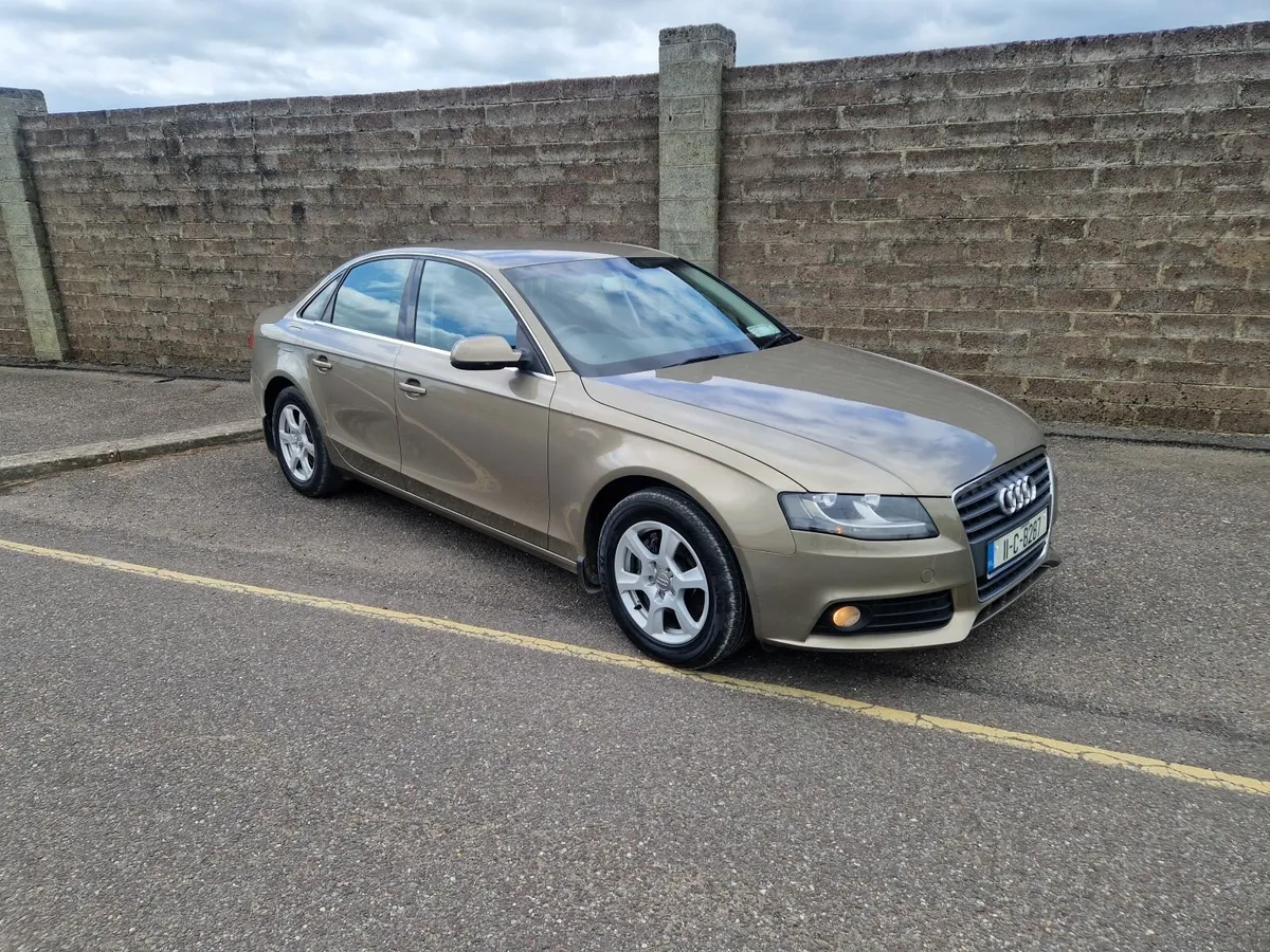 Audi A4 2011 - Image 2