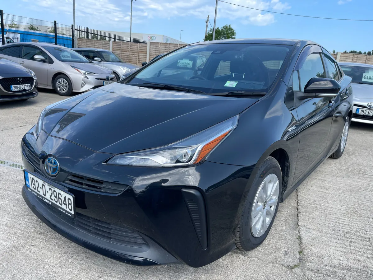 192 Toyota Prius Hybrid 1.8 Automatic 5dr Model - Image 3