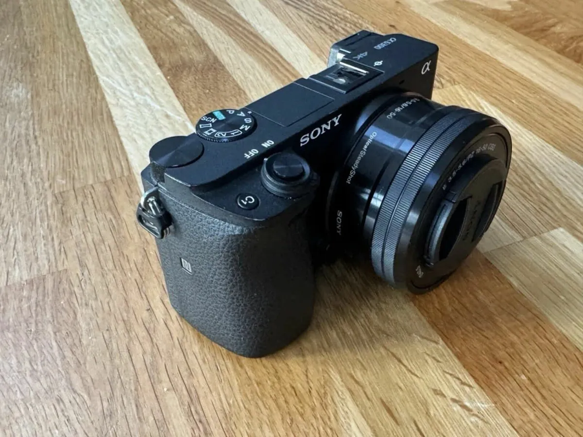 Sony A6300 Mirrorless Camera - Image 2