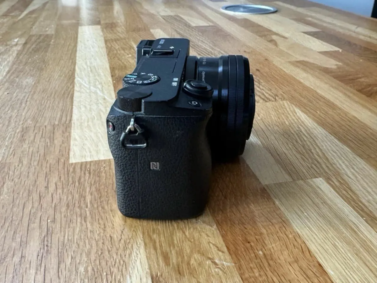 Sony A6300 Mirrorless Camera - Image 3