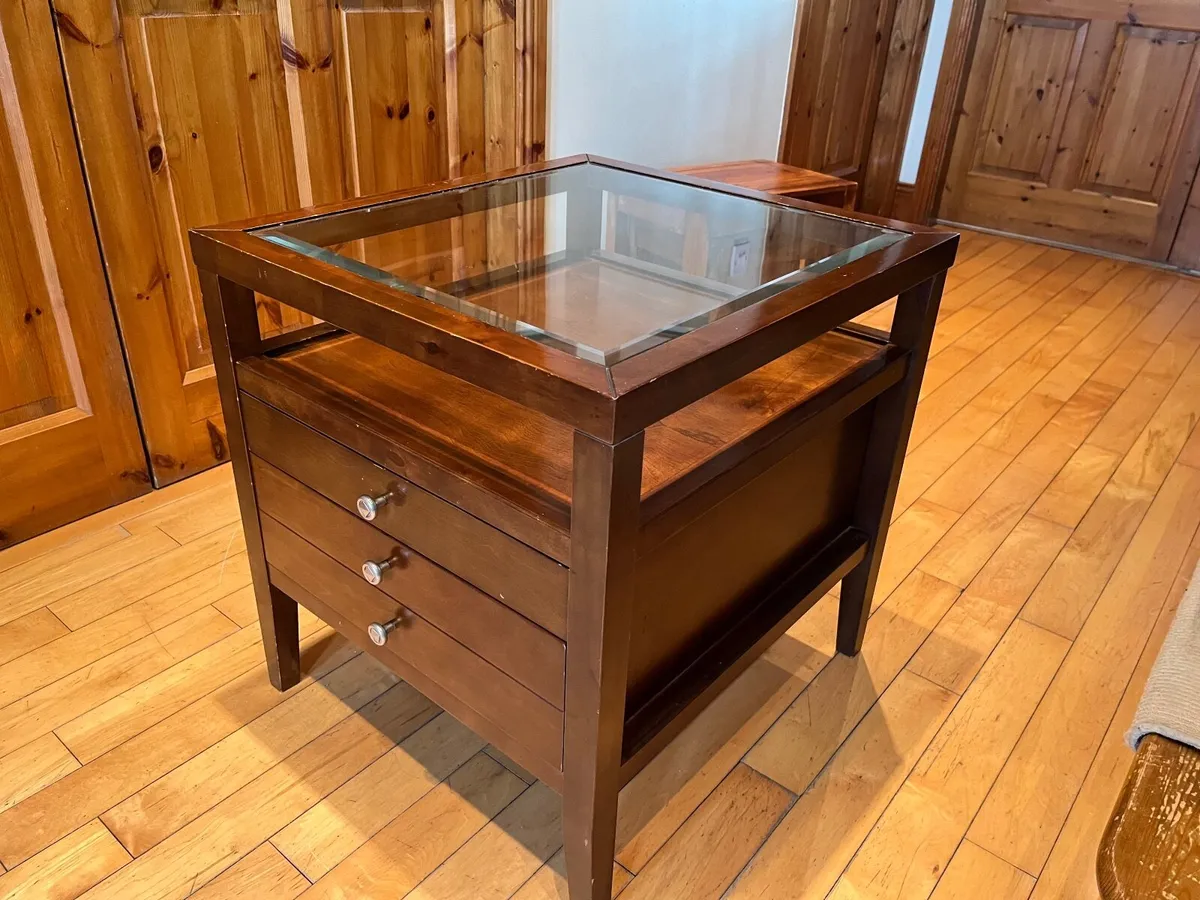 Glass top occasional side table - Image 1