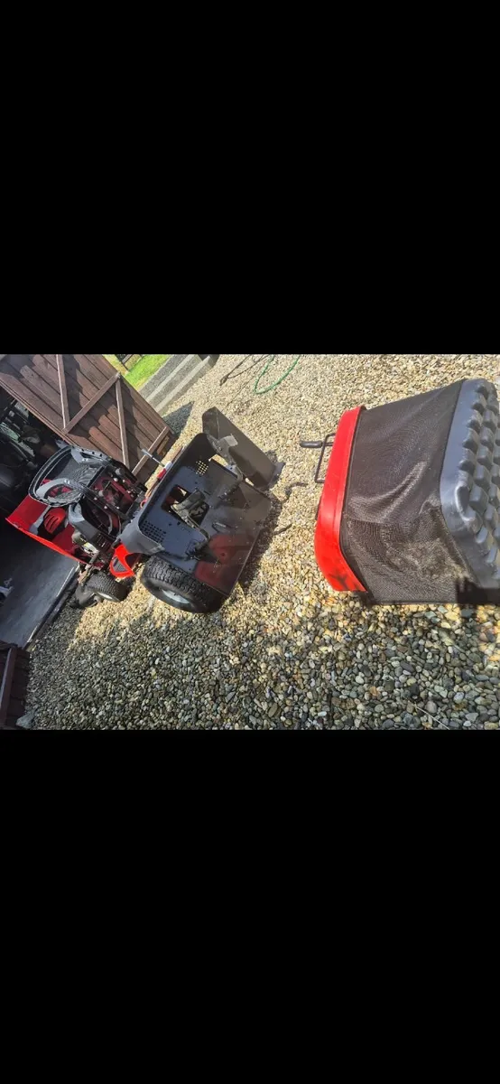 Ride on mower - Image 4
