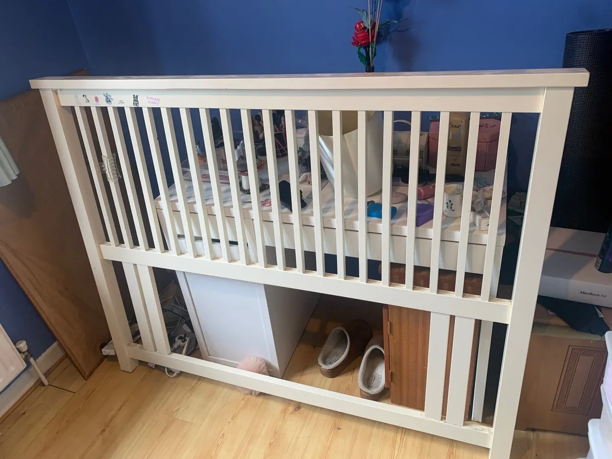 Headboard - Image 1
