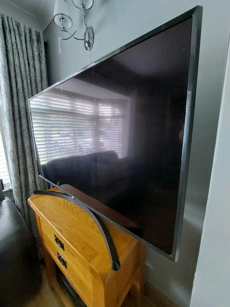 LG 50In HDR Smart Tv - Image 1