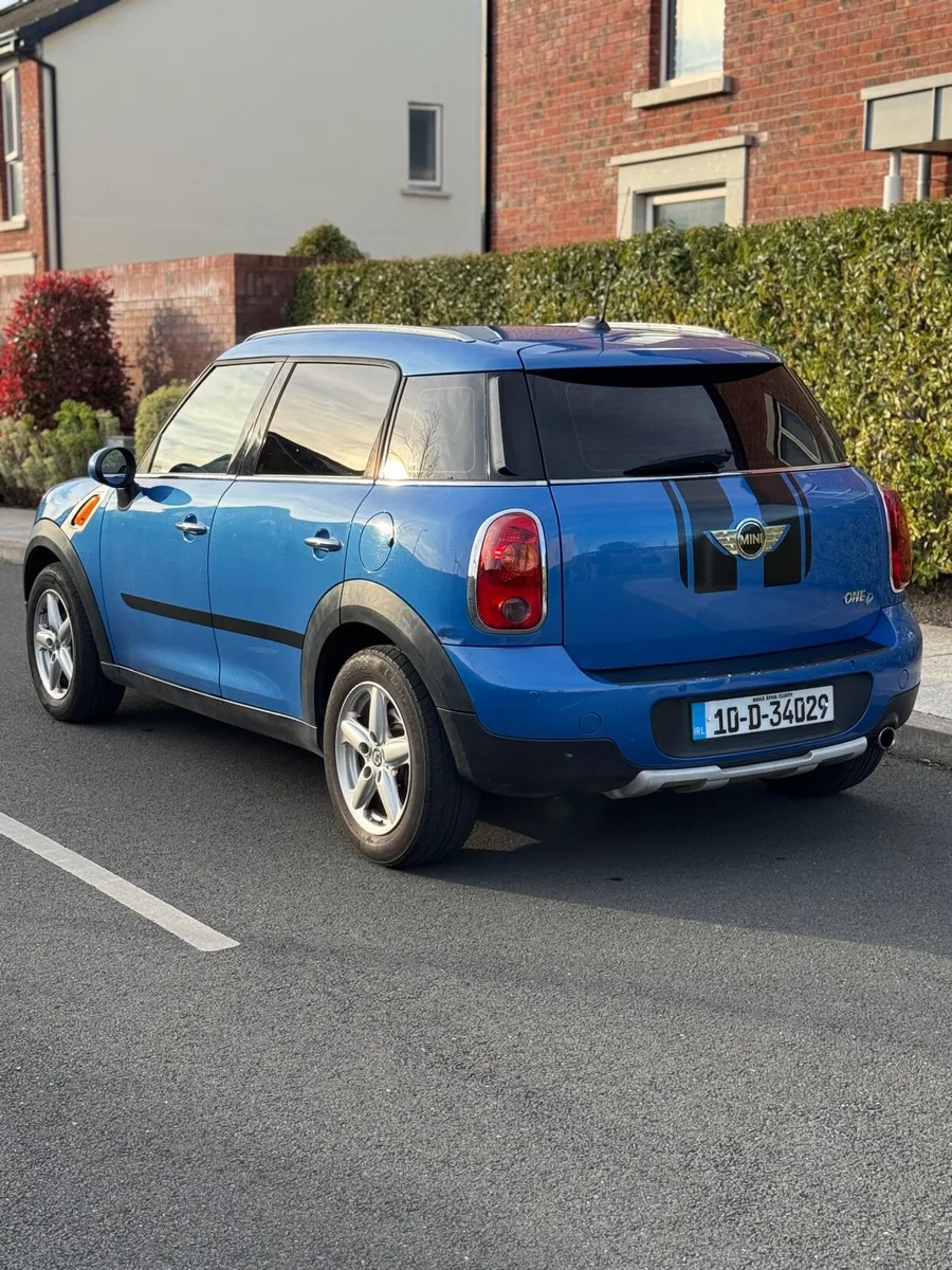 Mini Countryman - Image 4