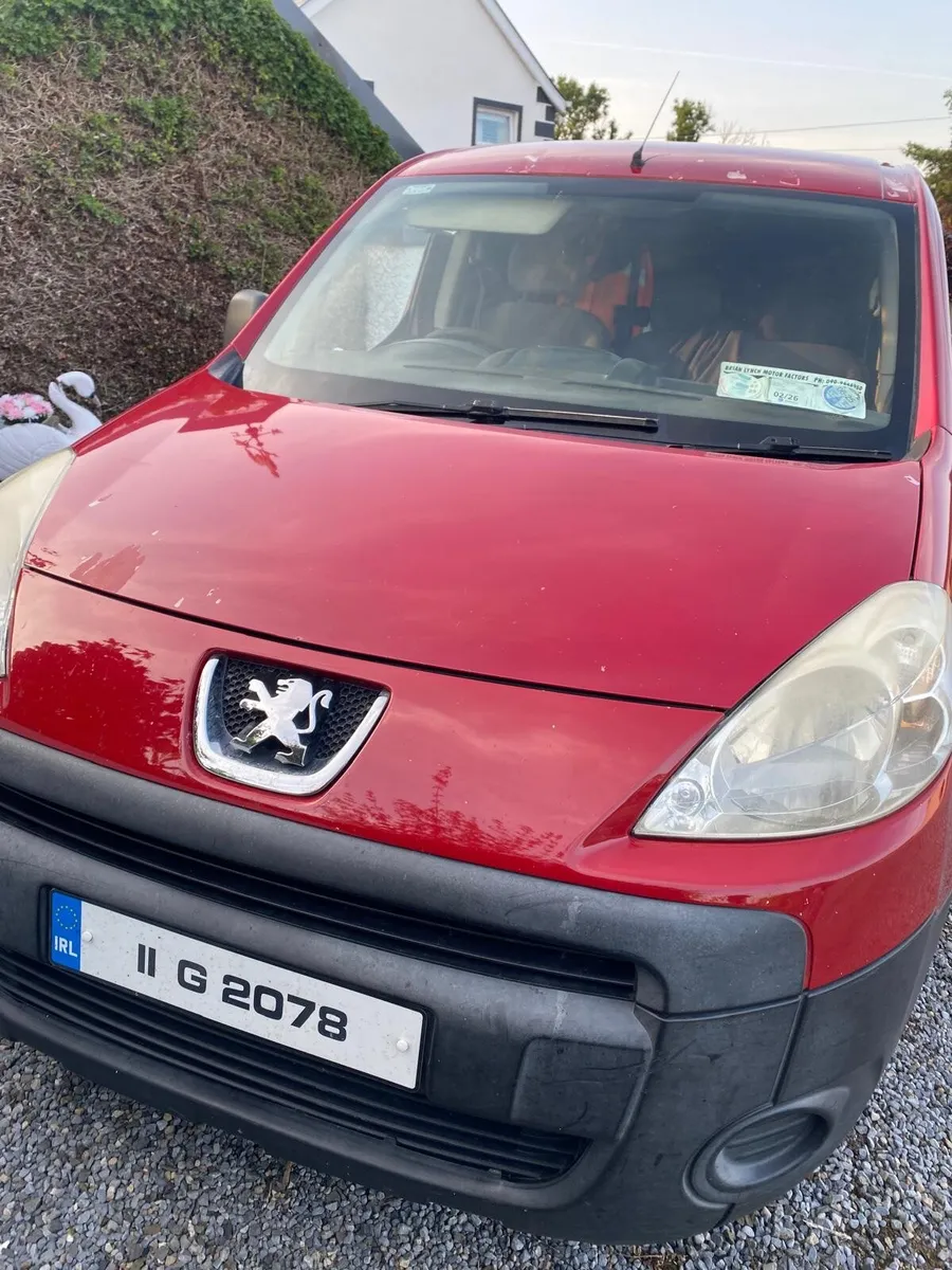 Peugeot Other 2011 - Image 1