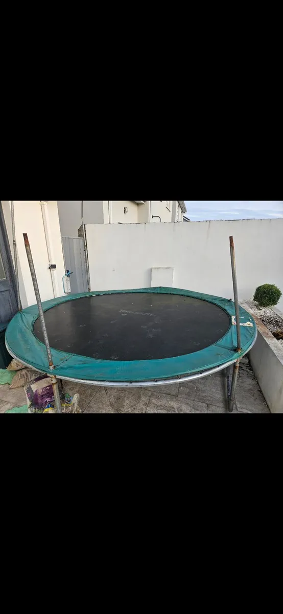 Free Trampoline - Image 2