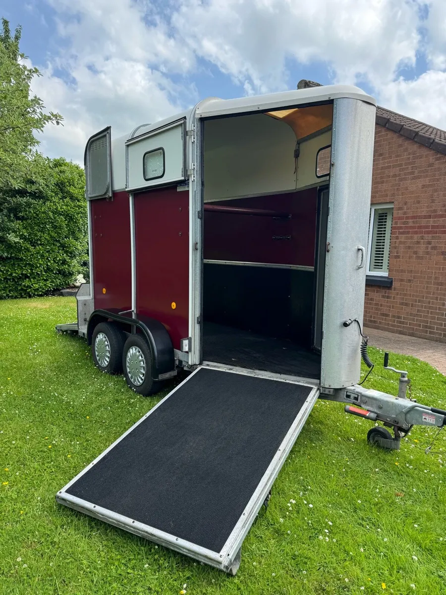 Ifor Williams 401 Single/mare foal box - Image 3