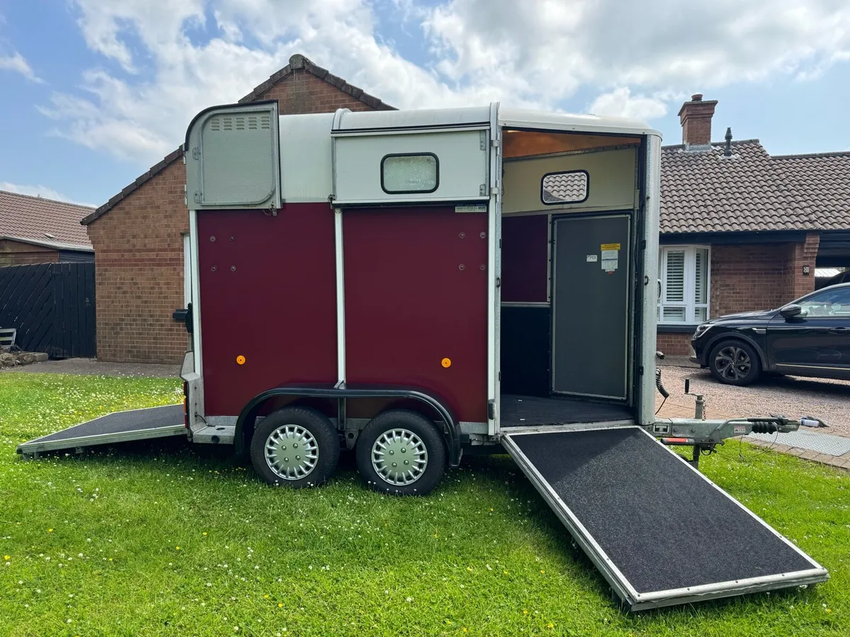 Ifor Williams 401 Single/mare foal box - Image 4