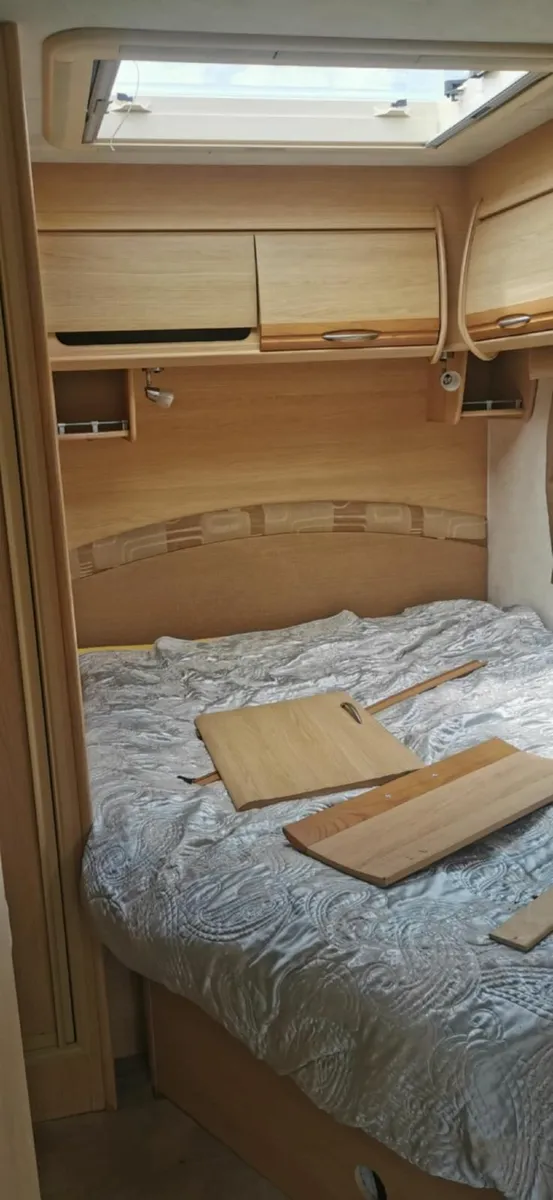 Caravan - Image 3