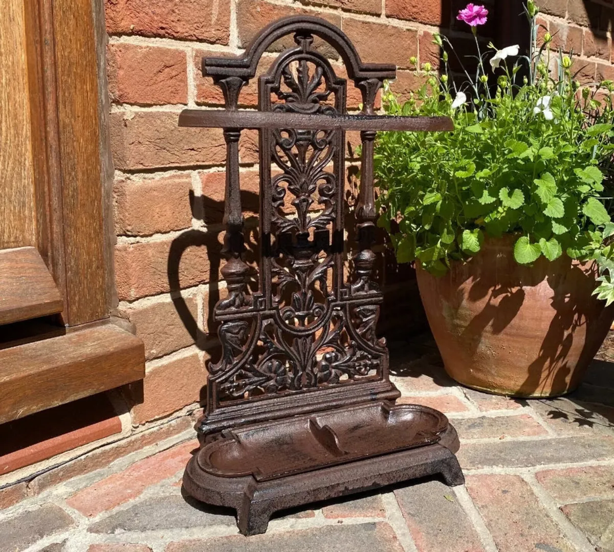 Vintage Style Cast Iron Umbrella Stand NEW - Image 4