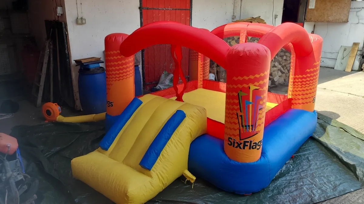 Kids bouncing castle - Image 4