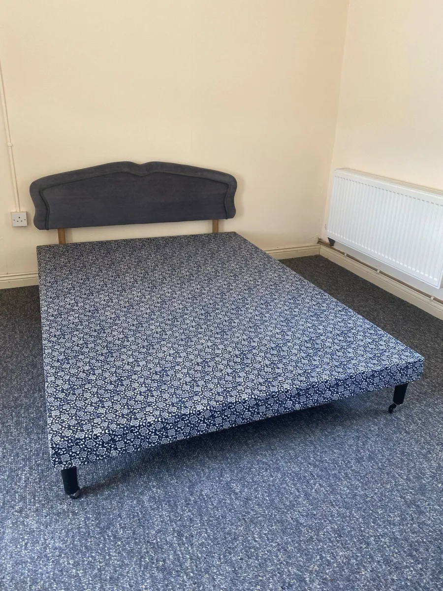 Double bed base - Image 1