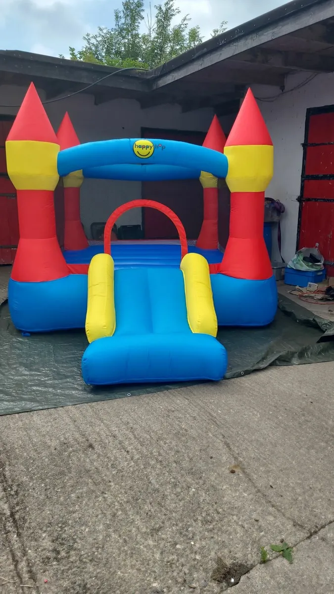 Kids bouncing castle - Image 3
