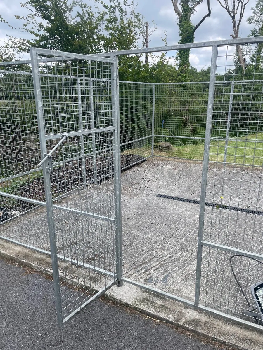 Dog run - Image 3