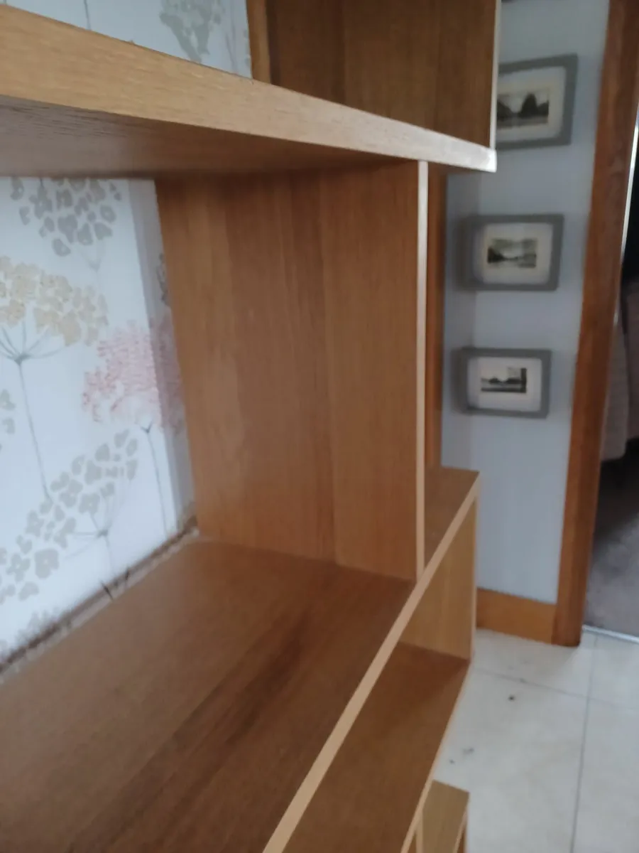 Book shelf - Image 2