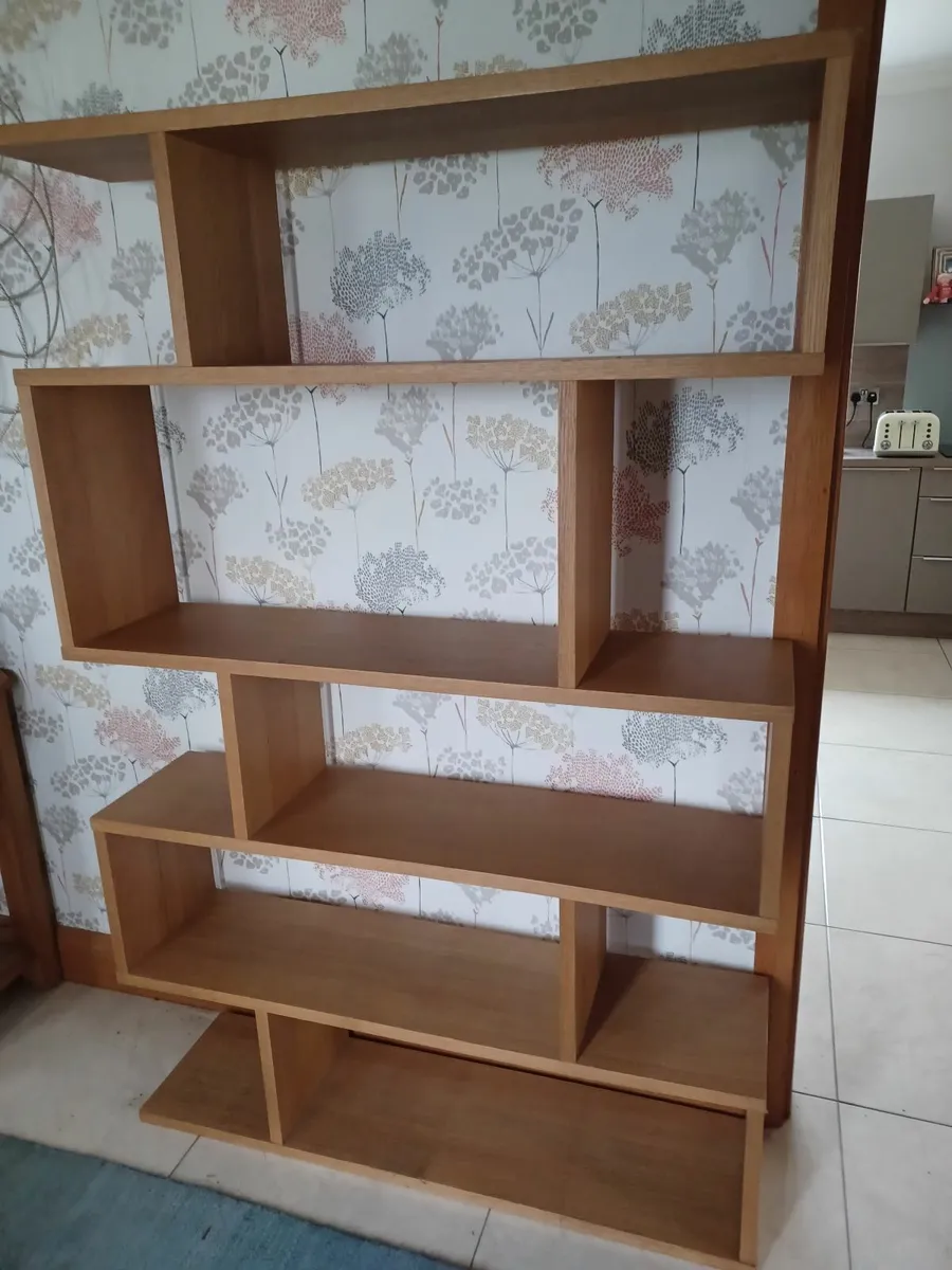 Book shelf - Image 4