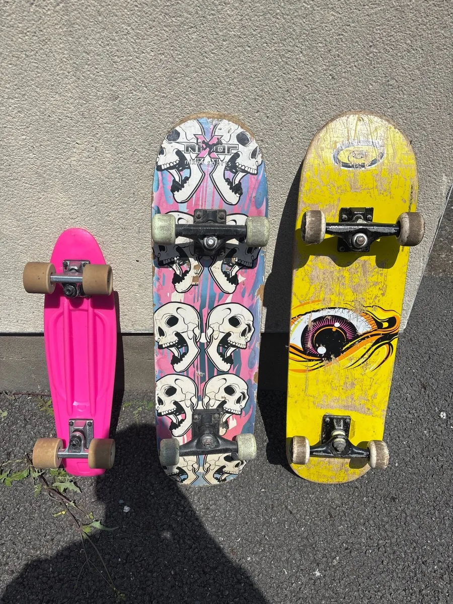 Skate board - Image 1