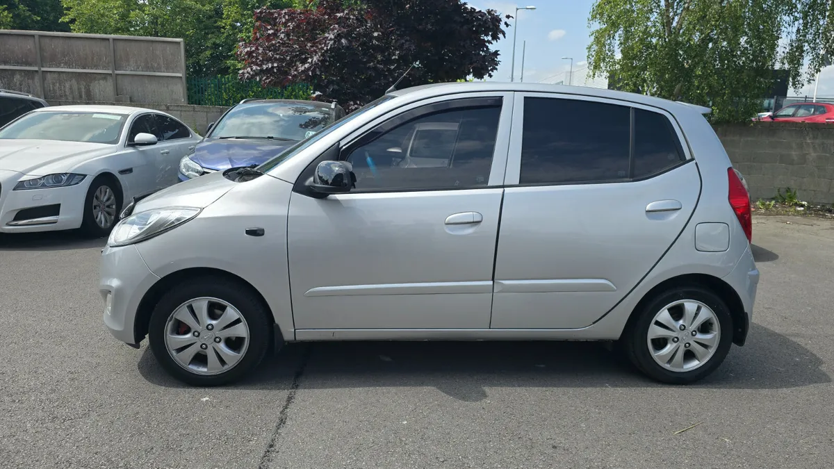 2011,Hyundai I10 1.2 MY11 4DR Auto, - Image 2