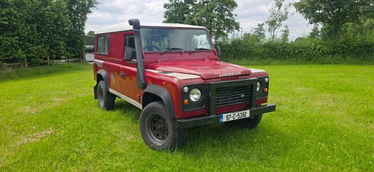 110 landrover defender - Image 1