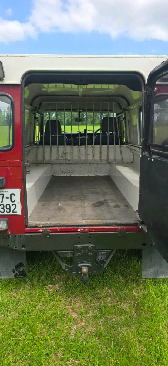 110 landrover defender - Image 3