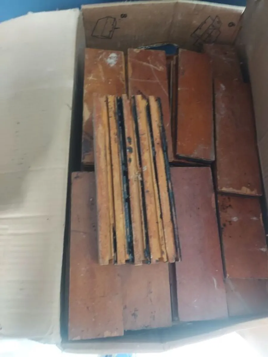 Reclaimed Parquet flooring Teak/Mahogany - Image 3