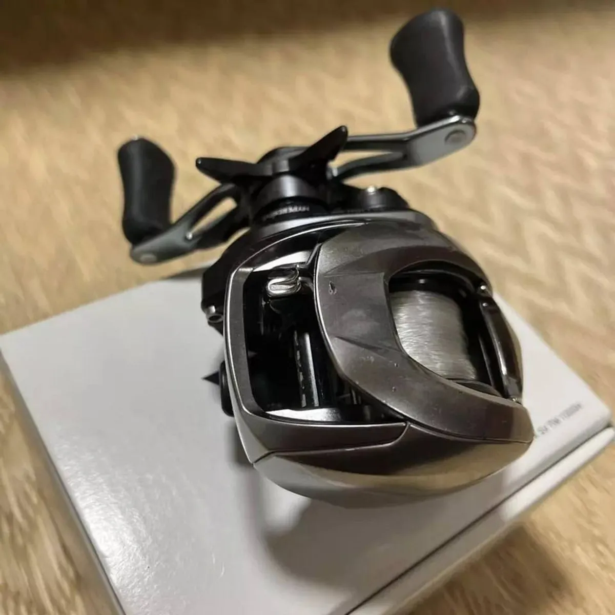 Daiwa Zillion SV TW 1000XHL Like New Full set - Image 3