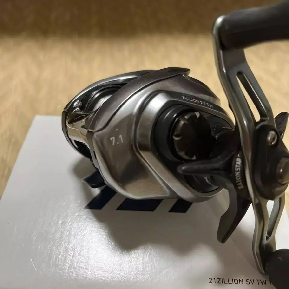 Daiwa Zillion SV TW 1000XHL Like New Full set - Image 4