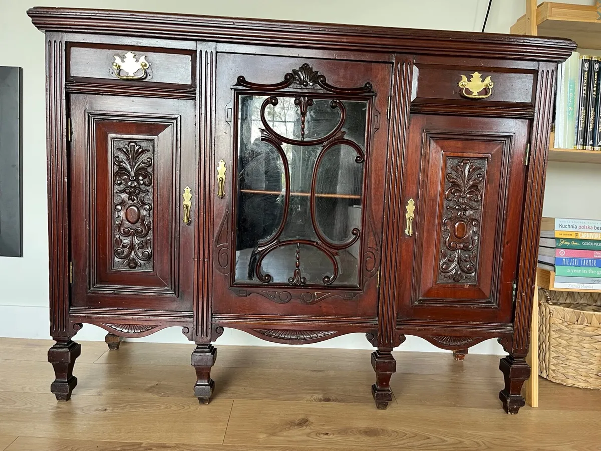 Sideboard / alcohol cabinet - Image 2
