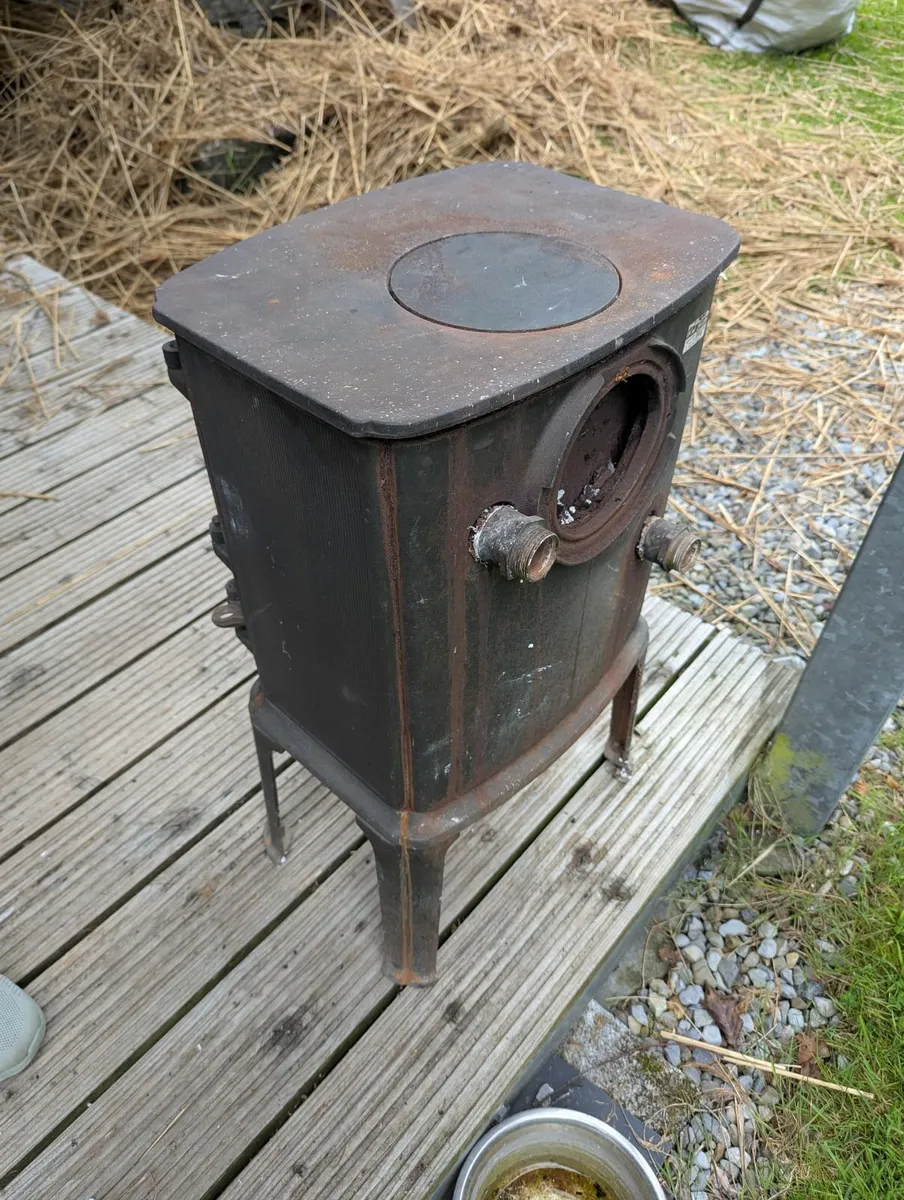 Cast iron stove with backboiler and chimney pipe - Image 2