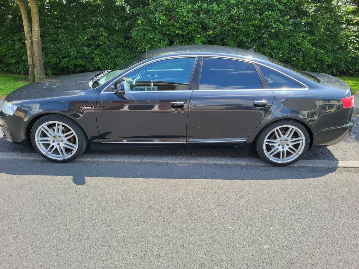 Audi A6 2010 - Image 2