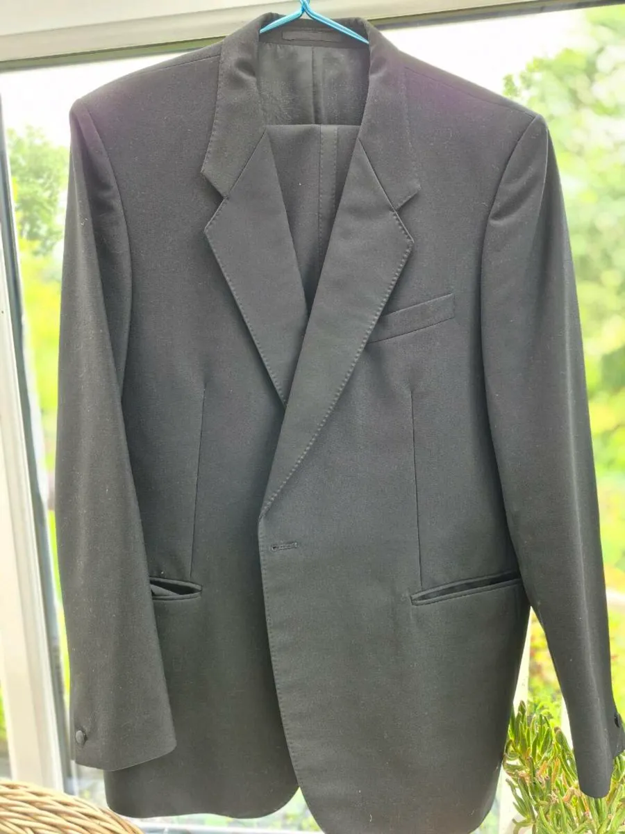 Men's suits - Image 3