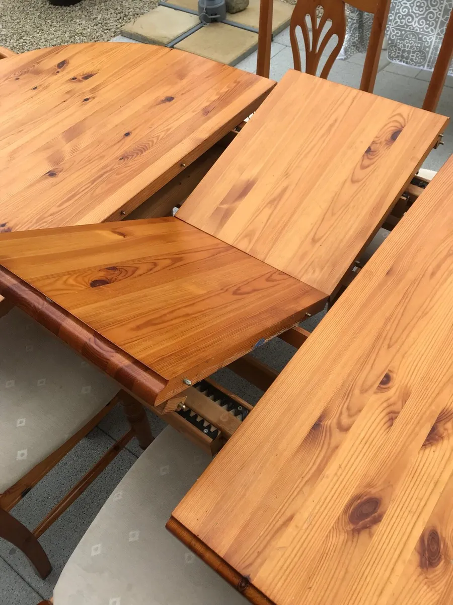 Extendable pine kitchen table - Image 4