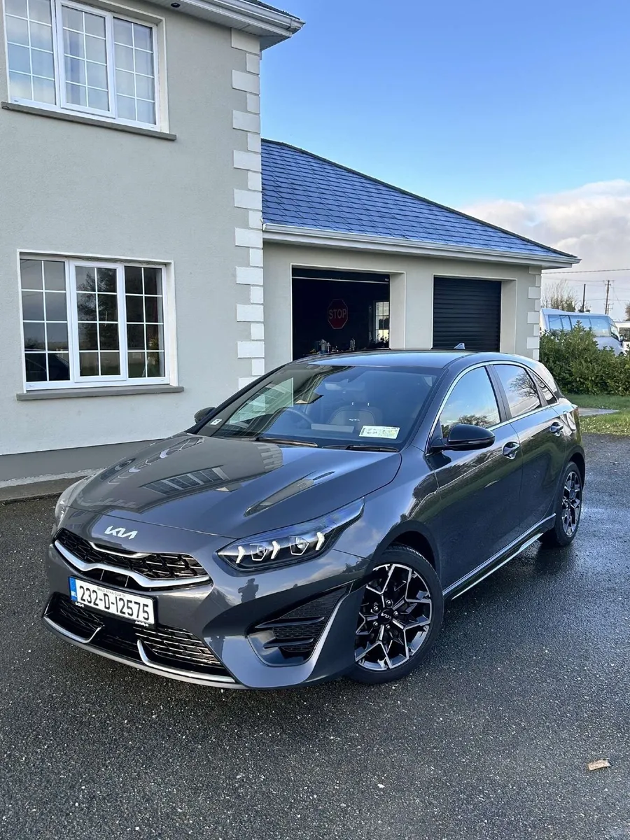 Kia Ceed 2023 - Image 1