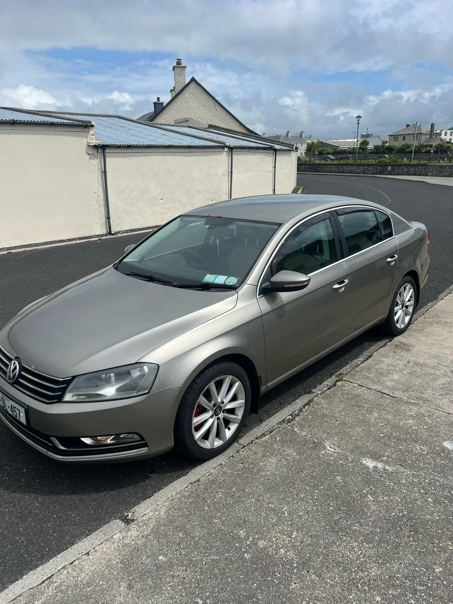 VOLKSWAGEN Passat highline - Image 1