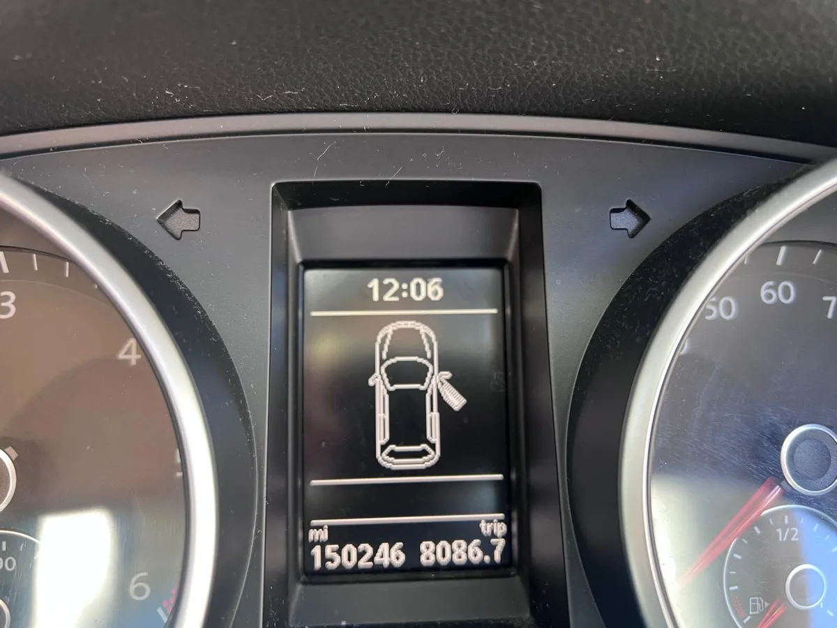 Volkswagen Golf - Image 2