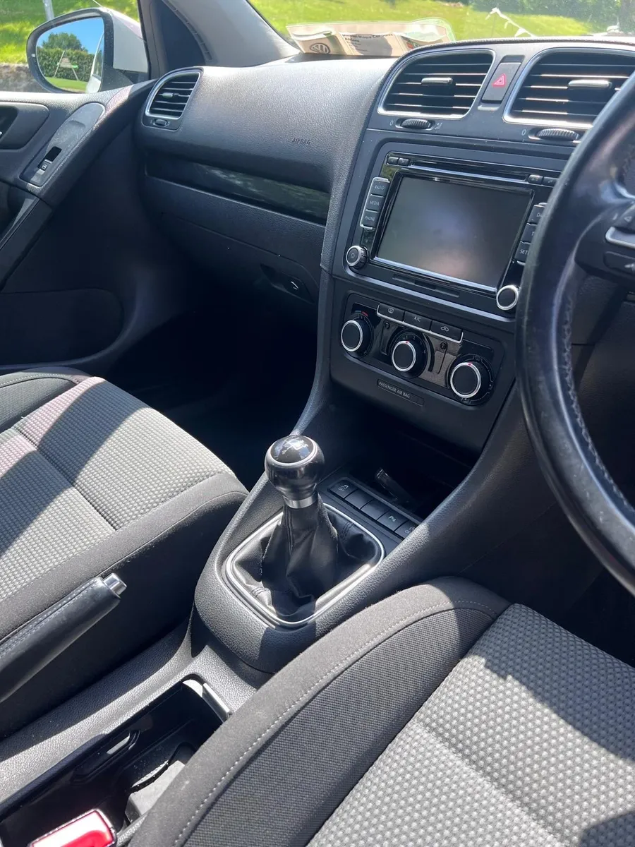 Volkswagen Golf - Image 3