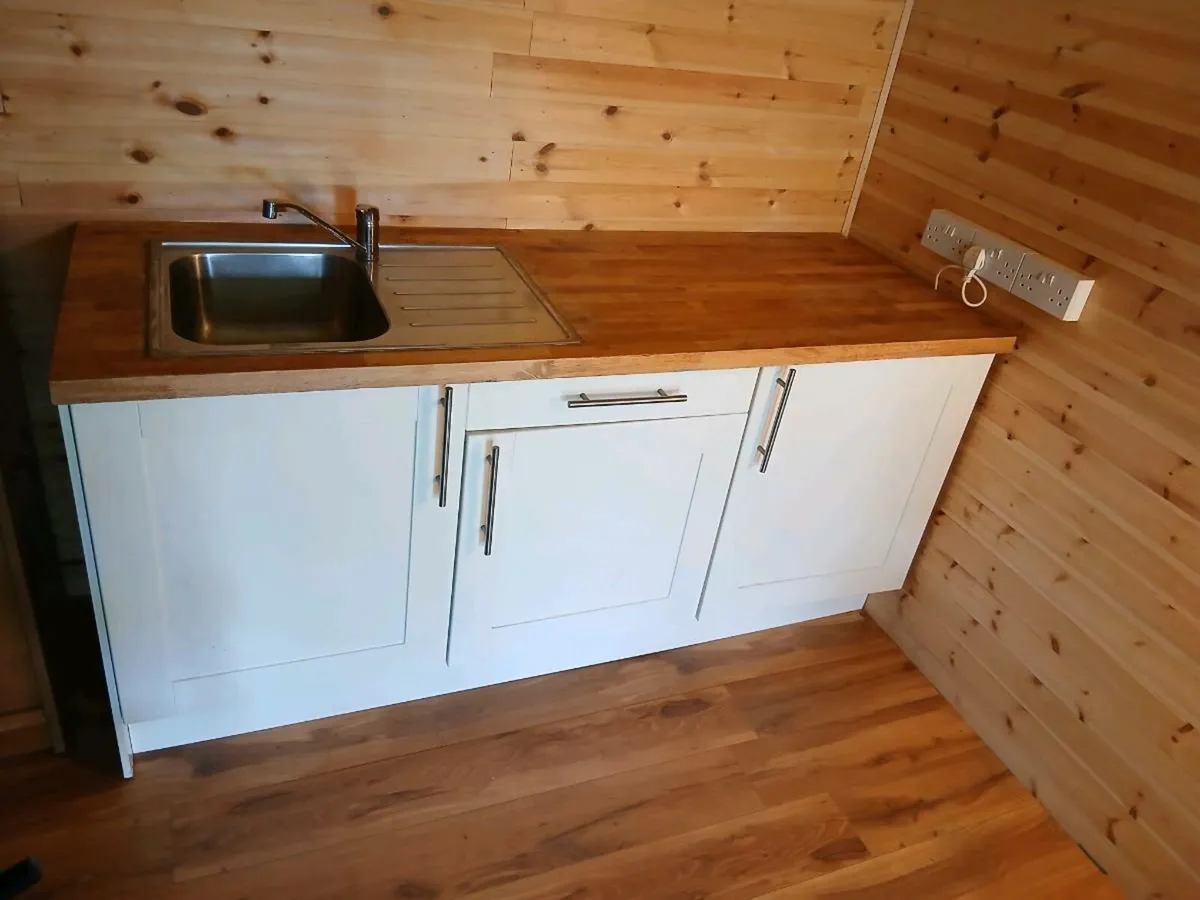 Kitchenette - Image 1