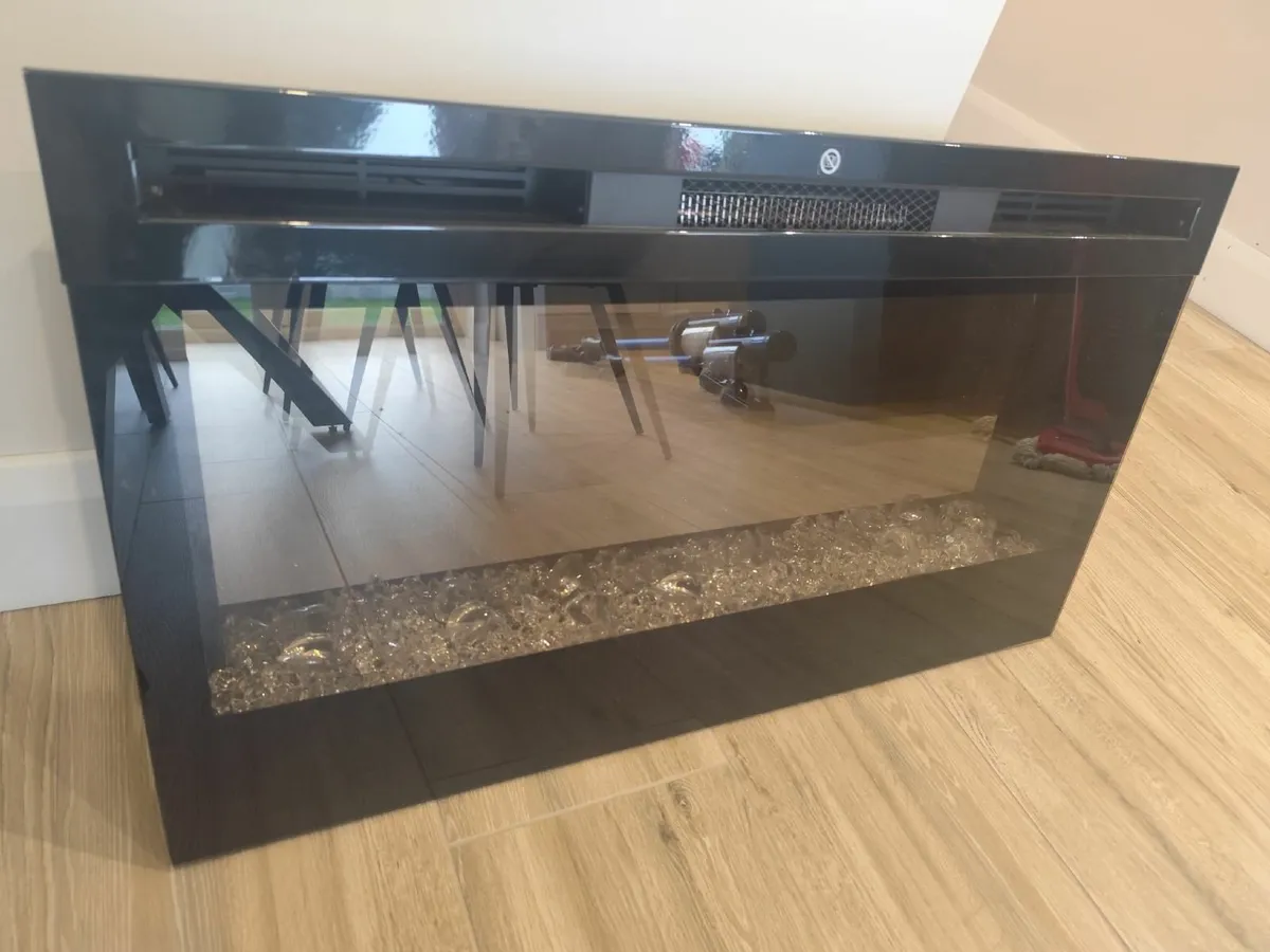 Dimplex 34 inch electric fireplace - Image 2