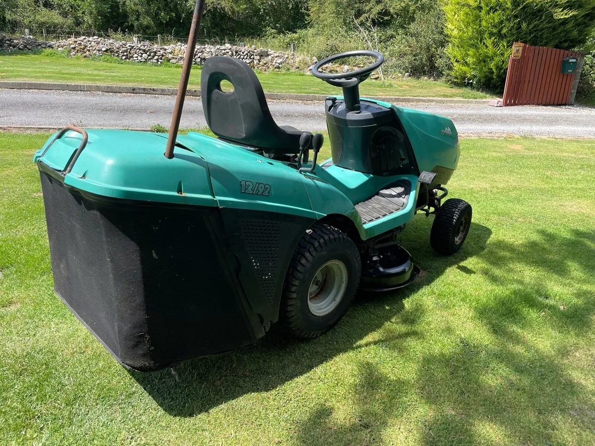 Ride On Lawnmower - Image 4
