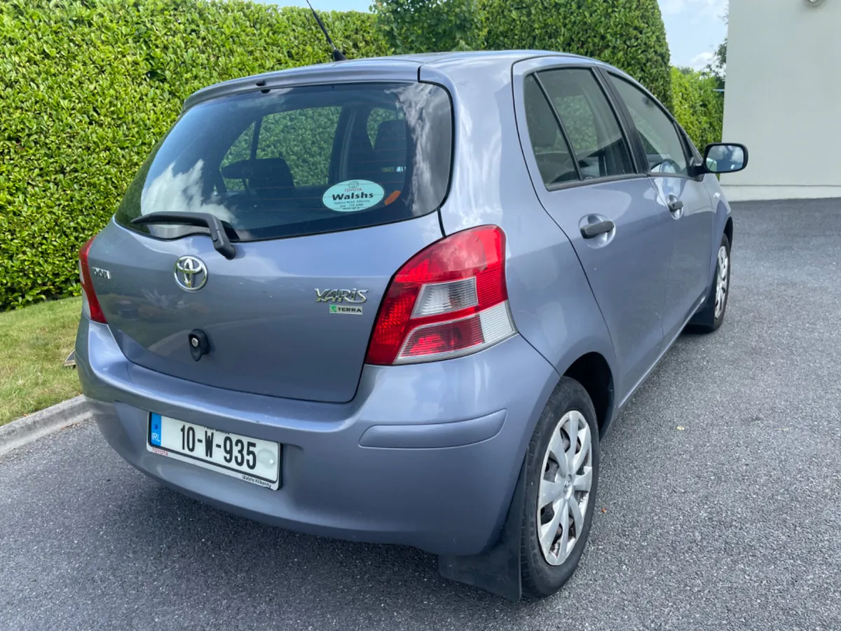 Toyota Yaris 2010 - Image 3