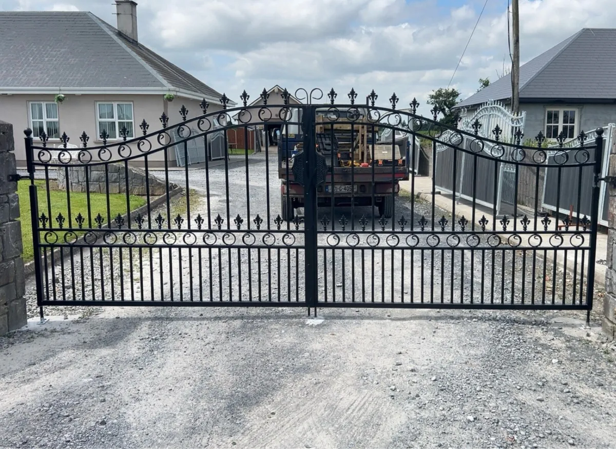 16ft galvanized Gates on sale - Image 2