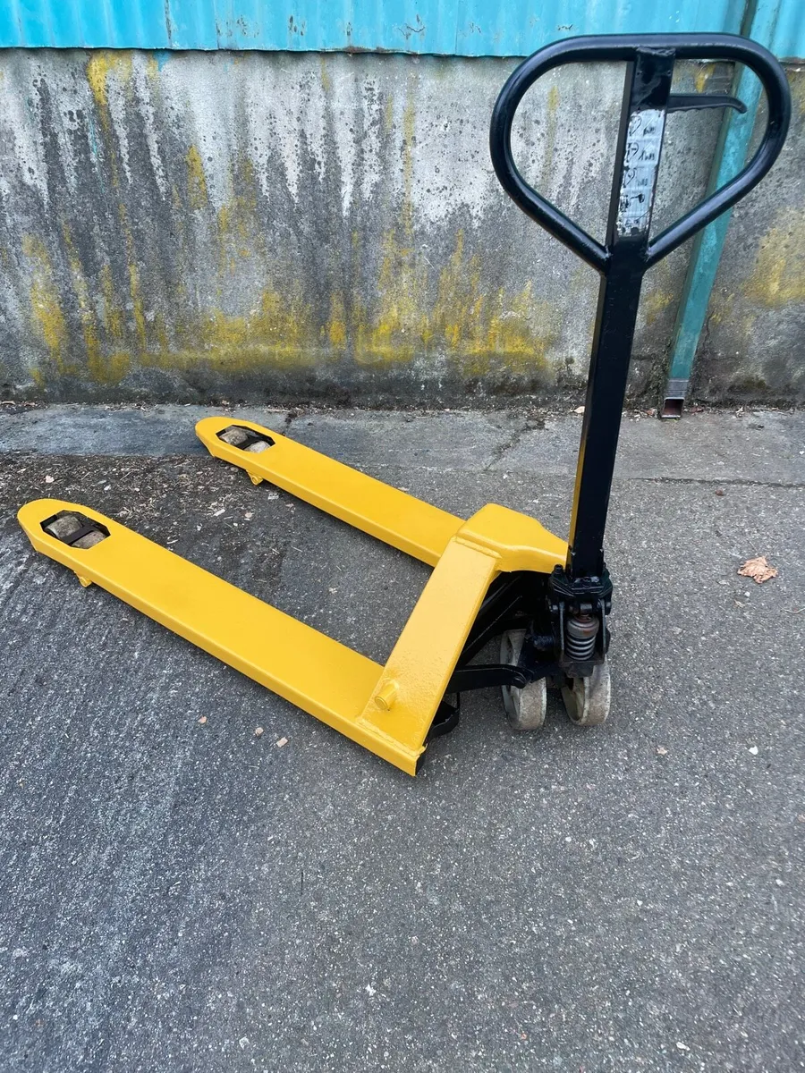 Pallet truck - Image 2