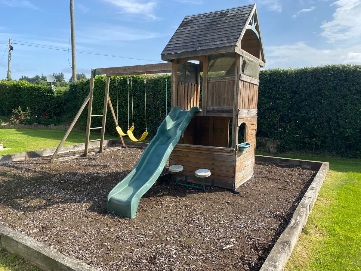 Outdoor playhouse - Image 2