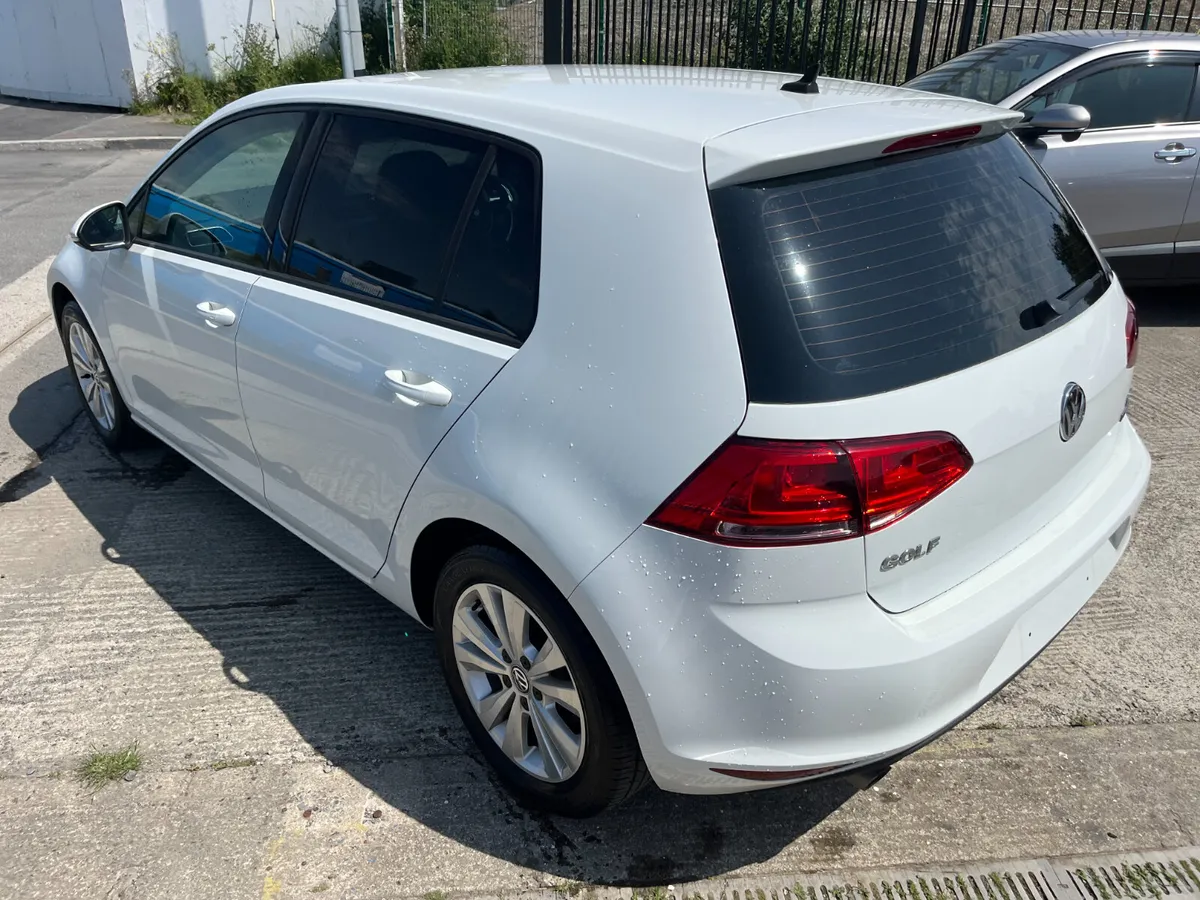 VOLKSWAGEN GOLF 2016, 1.2 TSI 5DR AUTO LOW KMS - Image 4
