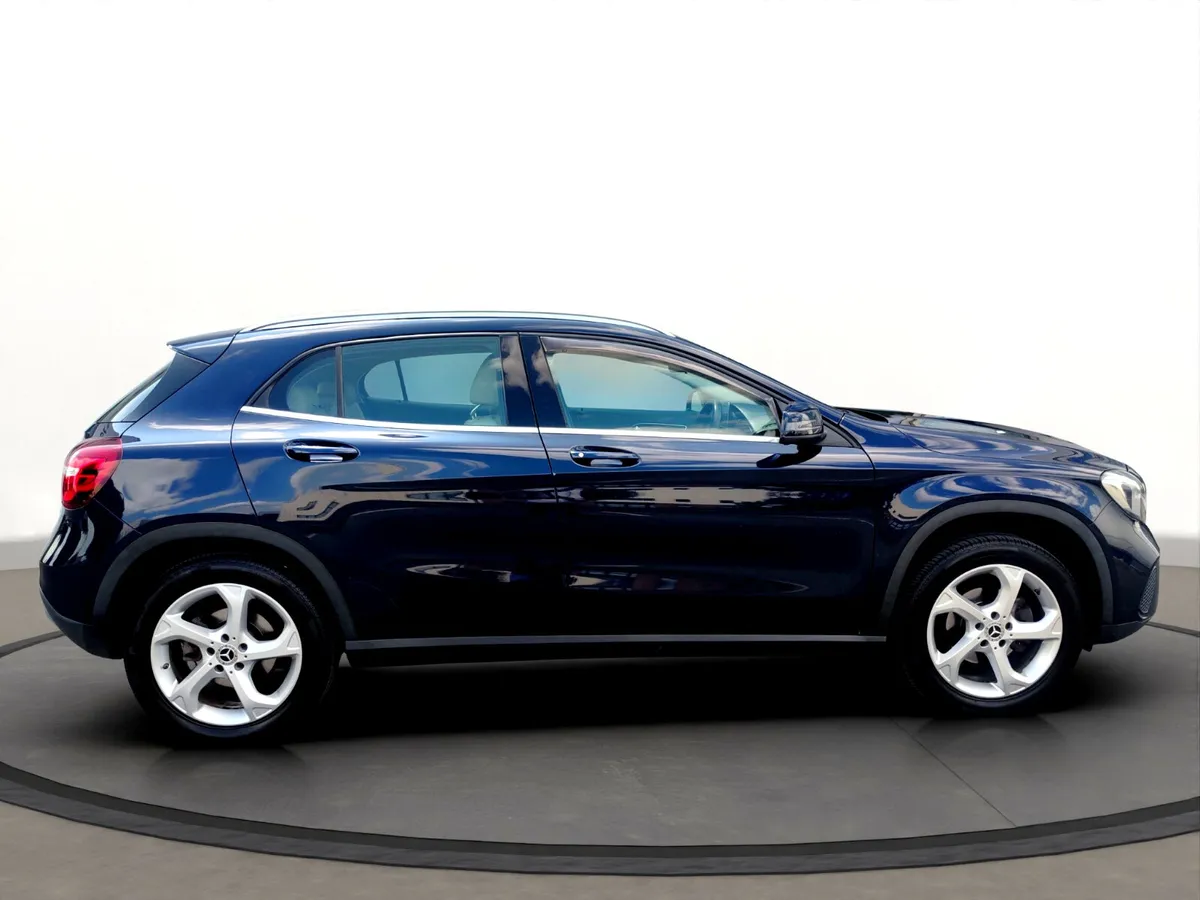 Mercedes-Benz GLA 2.0 Dsl - Image 4