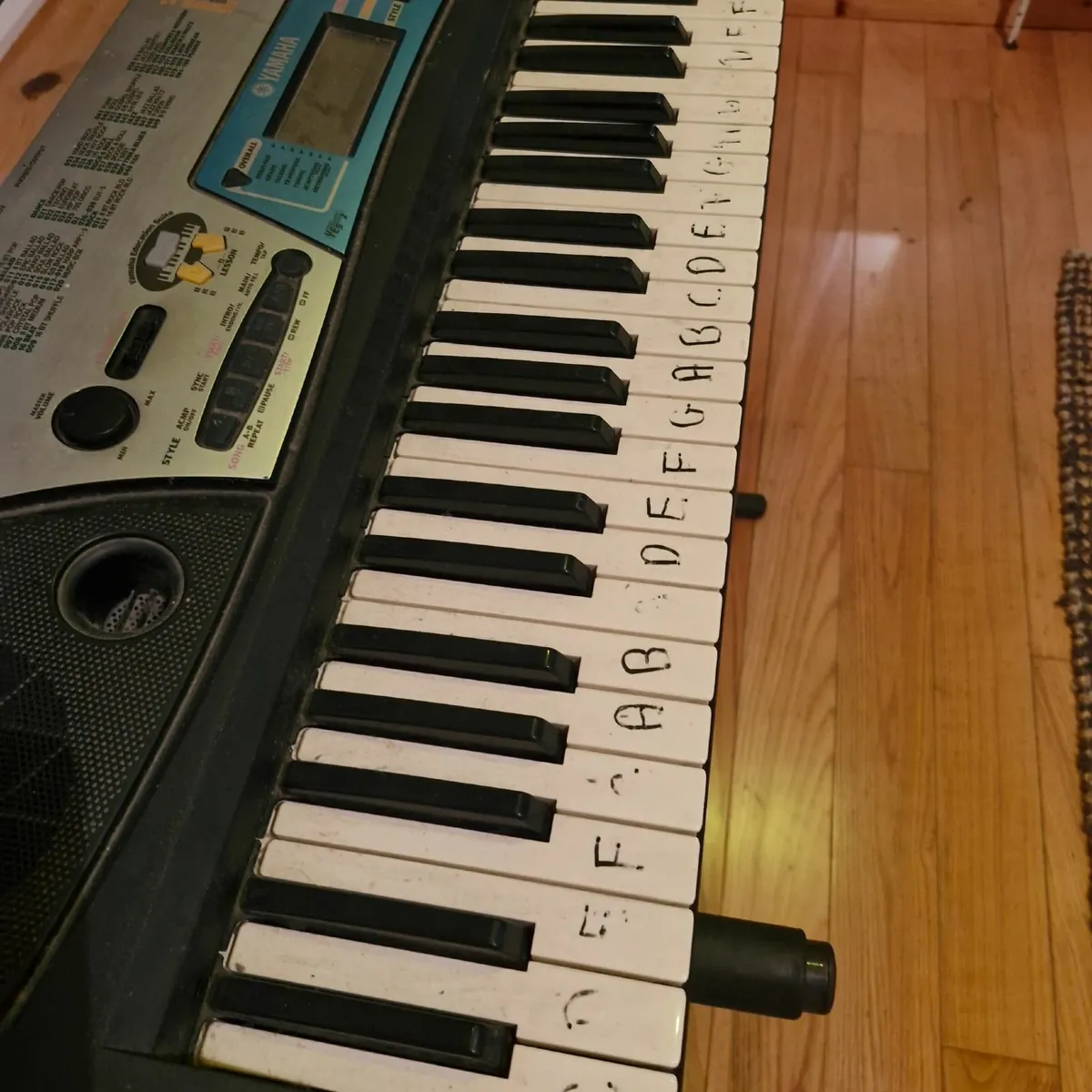 Yamaha  PSR-170  electric piano keyboard - Image 2
