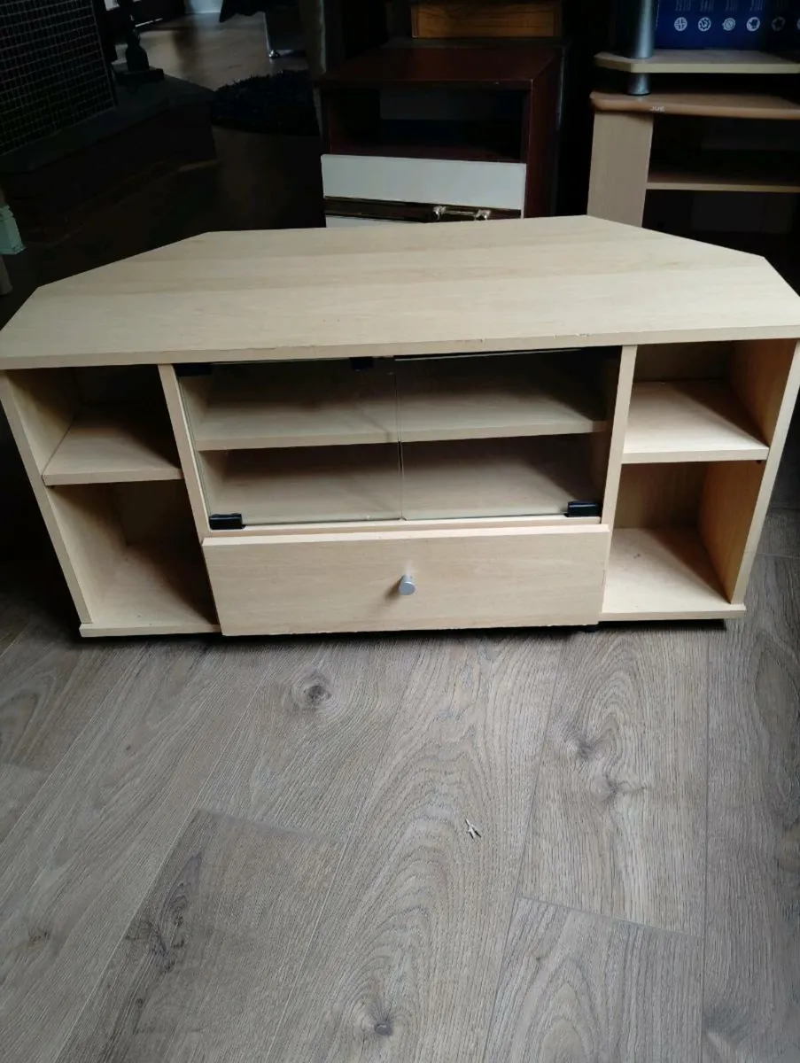 Cabinet - Image 1