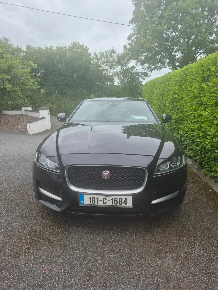 Jaguar XF 2018 - Image 2